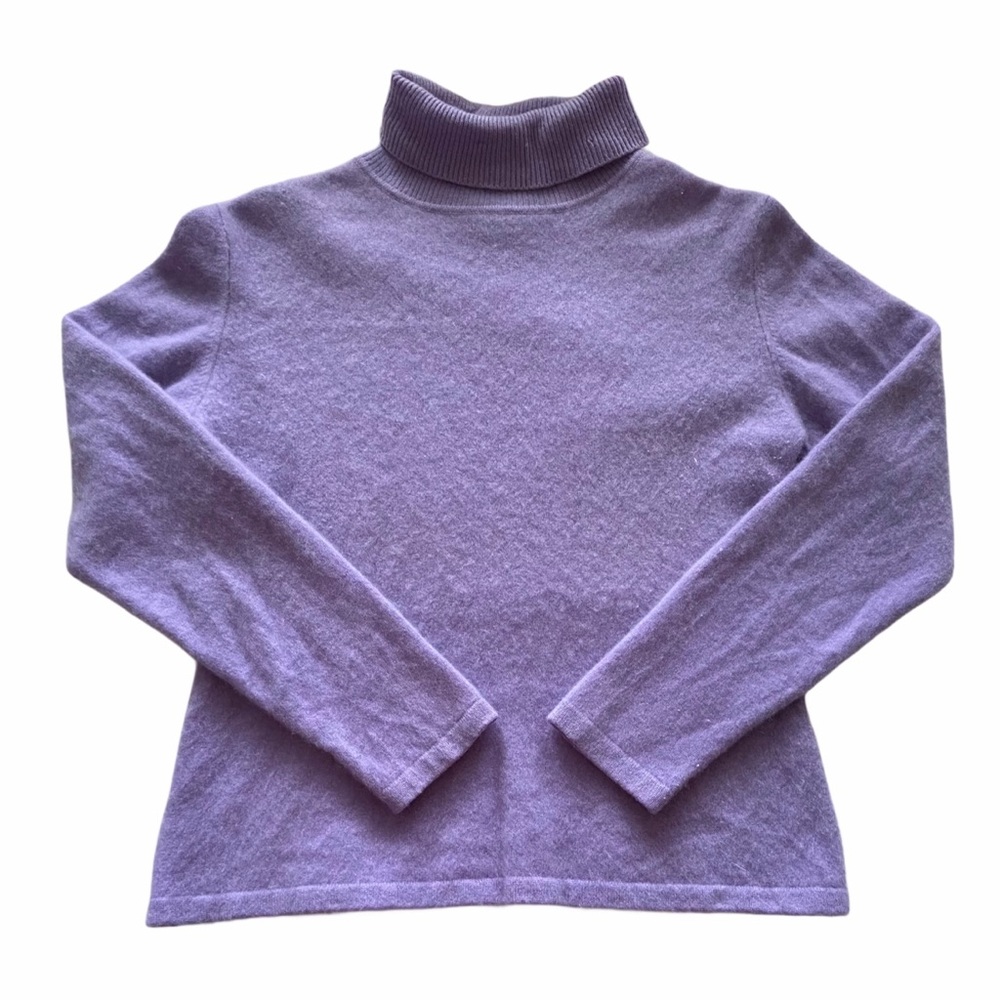 Cashmere purple turtleneck sweater